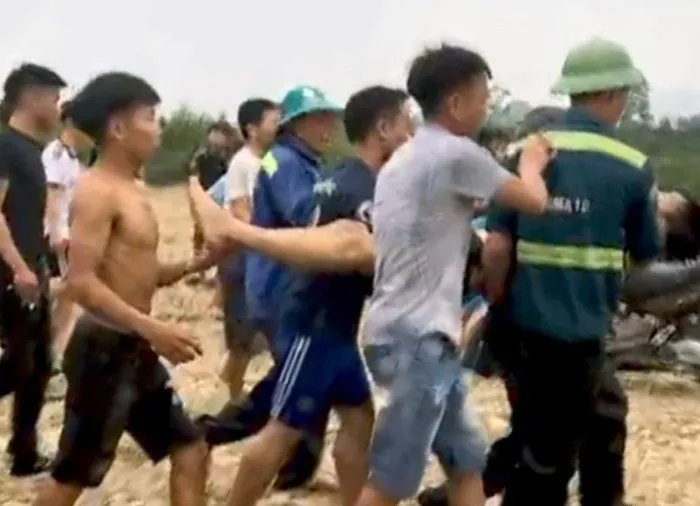 Ha Tinh: Lien tiep xay ra cac vu hoc sinh duoi nuoc thuong tam