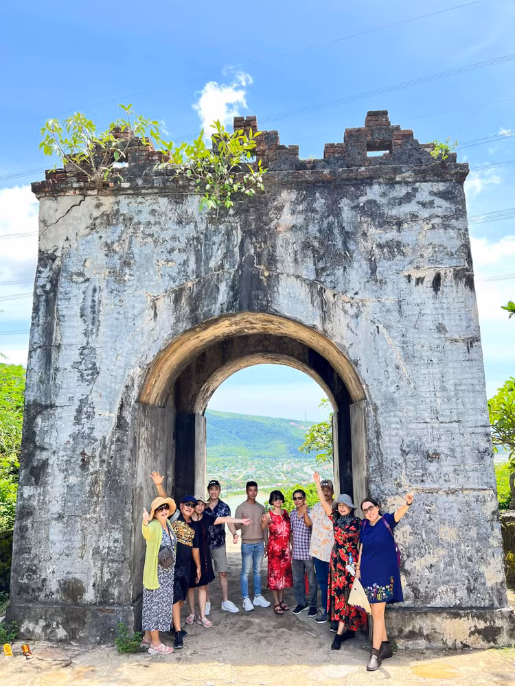 Sac xuan tren dinh Hoanh Son Quan-Hinh-6