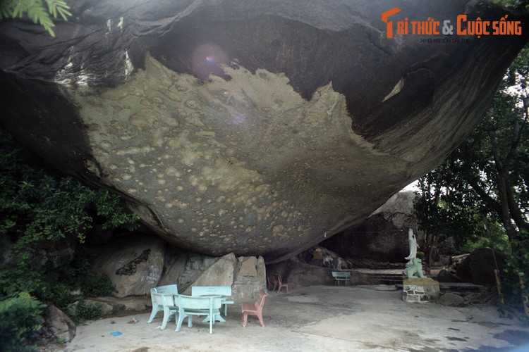 Su la kho tin o Thien Sanh Thach tu tru danh Binh Dinh-Hinh-2