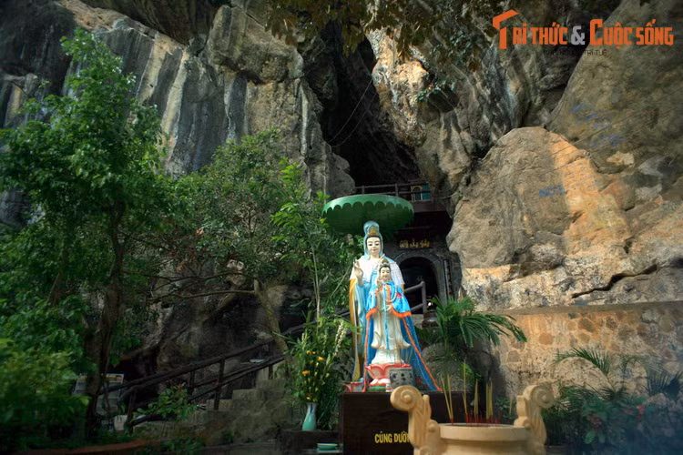 Tham ba dia danh thang nuc tieng troi Nam o Ha Tien-Hinh-6