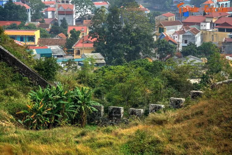 Ba toa thanh co phai ghe tham o vung nui phia Bac-Hinh-2