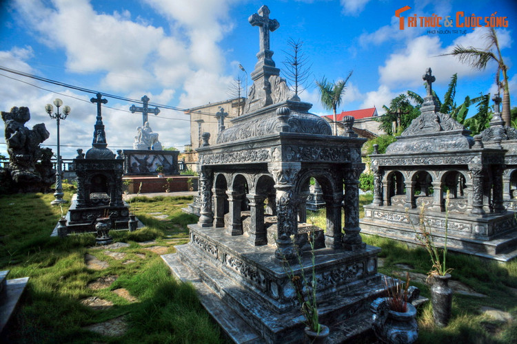 Sung so truoc ve long lay cua den thanh Phuong Chinh o Nam Dinh-Hinh-12