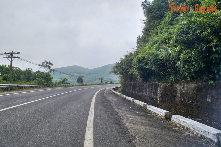 Lang nguoi truoc bi mat lich su cua deo Phuoc Tuong o Hue-Hinh-3