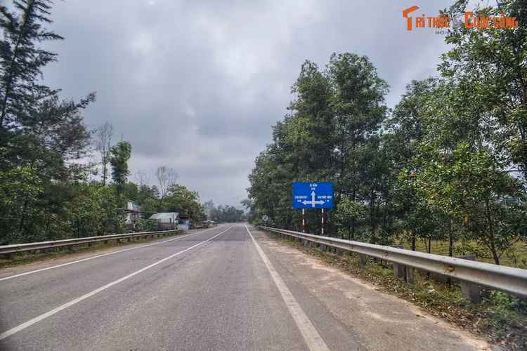 Lang nguoi truoc bi mat lich su cua deo Phuoc Tuong o Hue-Hinh-12