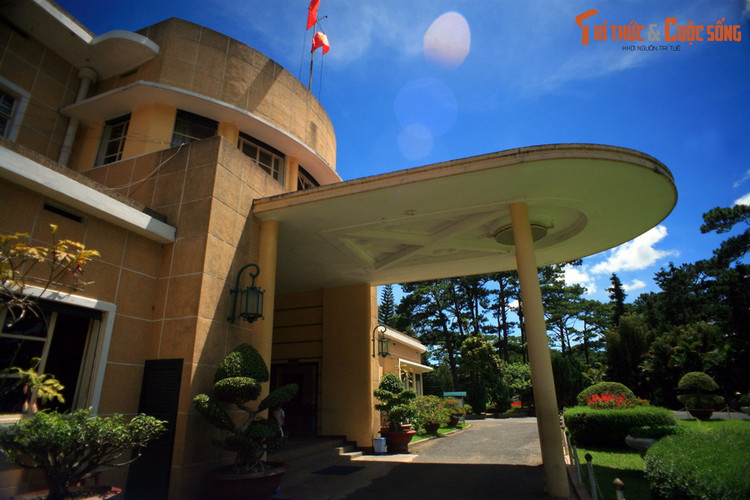 Chiem nguong do quy cua vua Bao Dai o pho nui Da Lat