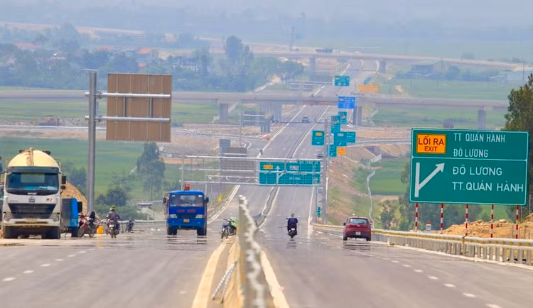 Cao toc Dien Chau - Bai Vot thu phi tu ngay 5/1