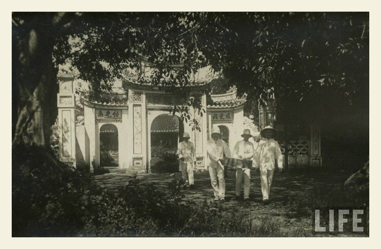 Thon thuc loat anh hiem ve pho co Hoi An thap nien 1940-Hinh-5