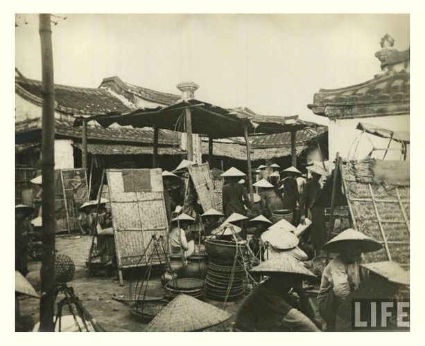 Thon thuc loat anh hiem ve pho co Hoi An thap nien 1940-Hinh-2
