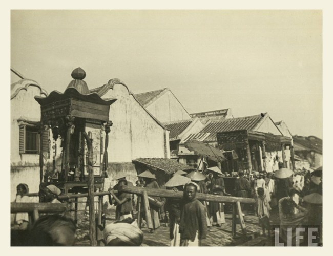 Thon thuc loat anh hiem ve pho co Hoi An thap nien 1940-Hinh-4