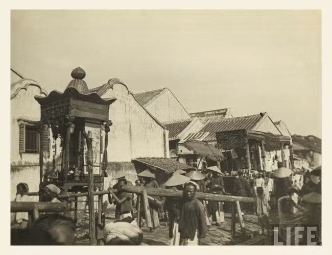 Thon thuc loat anh hiem ve pho co Hoi An thap nien 1940-Hinh-4