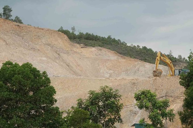 Ha Tinh phe duyet ket qua trung dau gia 4 mo khoang san