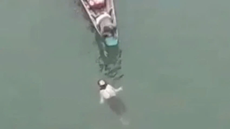 Quang Tri: Cuu song co gai tre nhay cau Cua Viet tu van