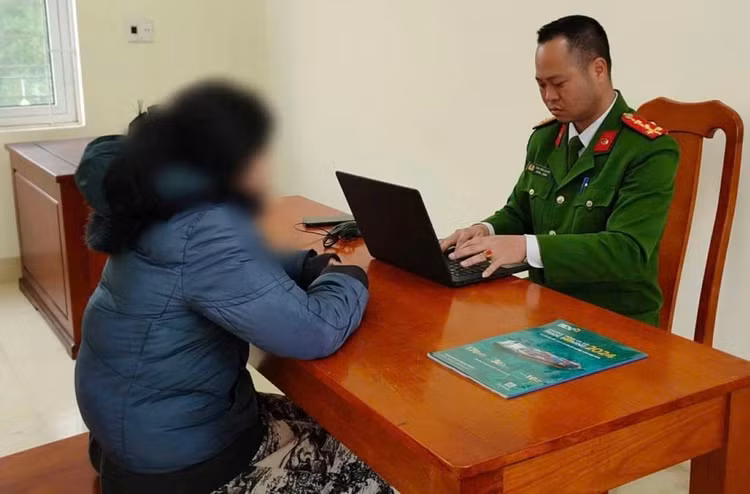 Thong tin bat coc tre em o Quang Binh la bia dat