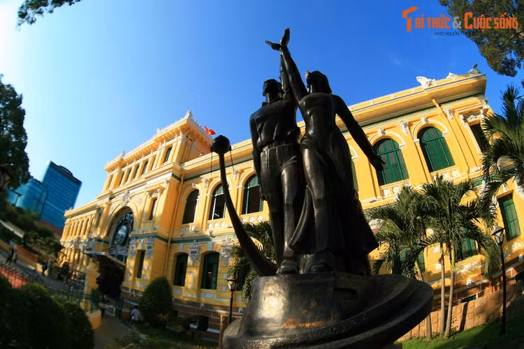 10 su that cuc ly thu ve toa buu dien tru danh Sai Gon-Hinh-9