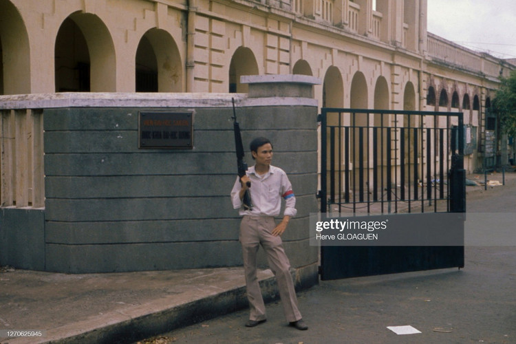 Ngay giai phong Sai Gon 30/4/1975 qua ong kinh phong vien Phap-Hinh-8