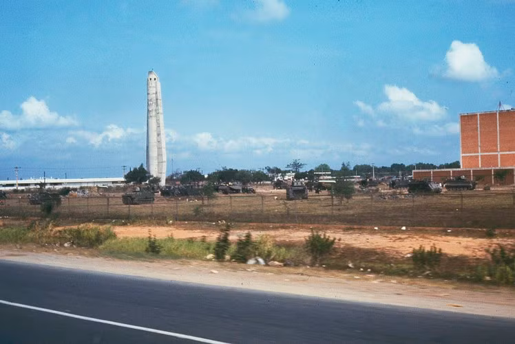 Anh cuc song dong ve Sai Gon 1971-1972 cua pho nhay My-Hinh-9