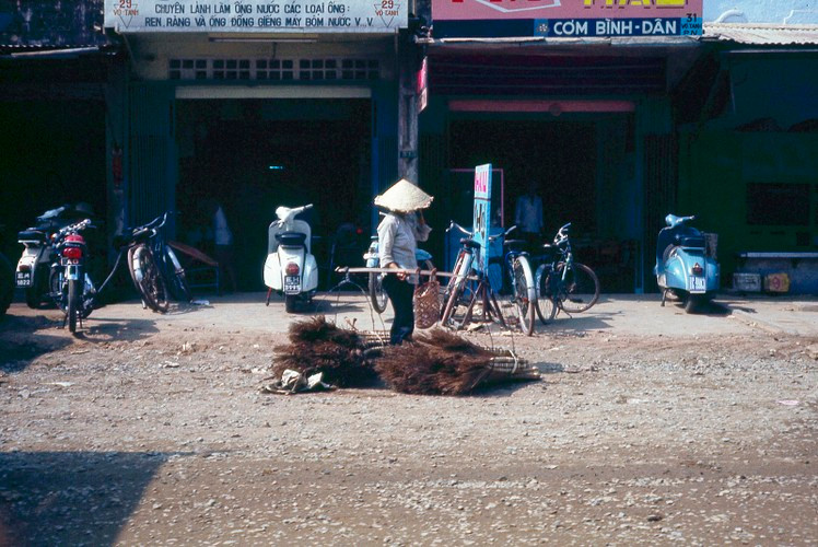 Anh cuc song dong ve Sai Gon 1971-1972 cua pho nhay My-Hinh-8