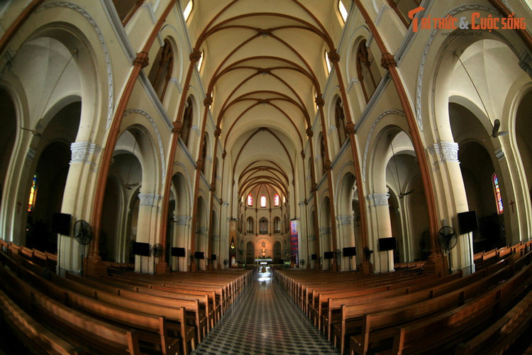 10 su that giat minh ve nha tho Duc Ba Sai Gon-Hinh-3