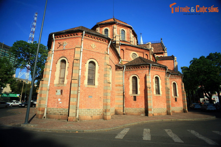 10 su that giat minh ve nha tho Duc Ba Sai Gon-Hinh-9