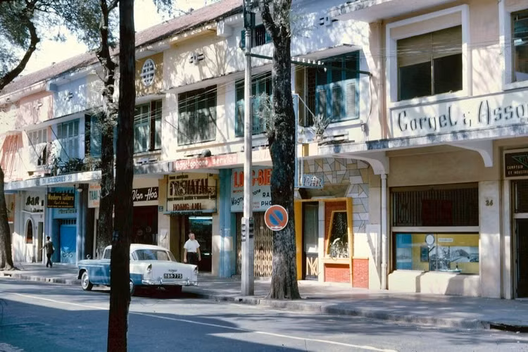 Anh day hoai niem ve duong pho Sai Gon 60 nam truoc-Hinh-2