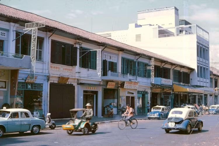 Anh day hoai niem ve duong pho Sai Gon 60 nam truoc-Hinh-7