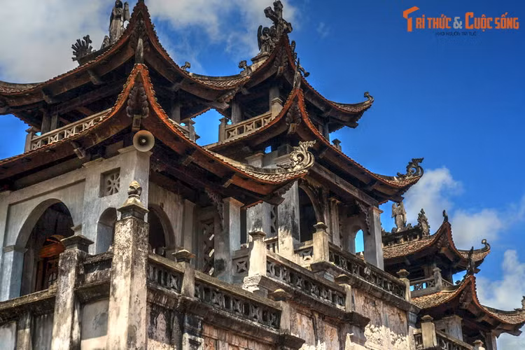 Loat nha tho “nua Tay nua ta” doc dao nhat Viet Nam-Hinh-4