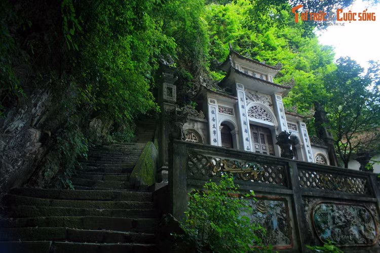 Me man voi canh quan o dong - chua “dep thu ba troi Nam”-Hinh-6