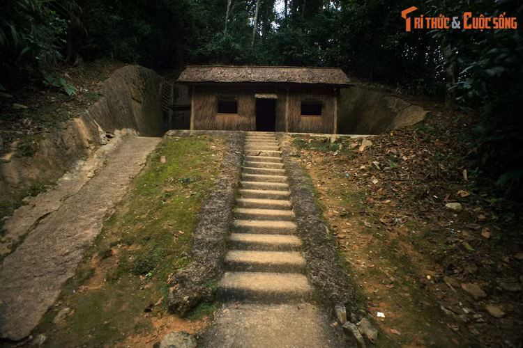 Tham hai can ham lich su cua Tuong Giap va Tuong De Castries