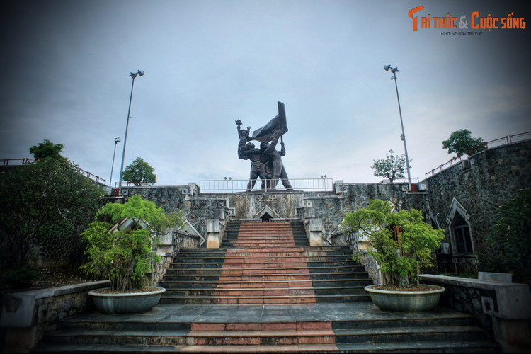 Chiem nguong cong trinh bieu tuong cua chien thang Dien Bien Phu