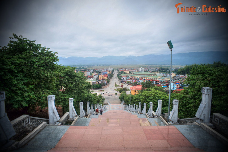 Chiem nguong cong trinh bieu tuong cua chien thang Dien Bien Phu-Hinh-2