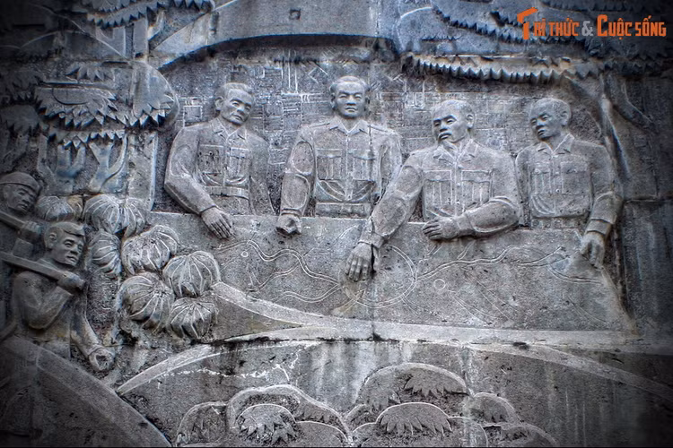Chiem nguong cong trinh bieu tuong cua chien thang Dien Bien Phu-Hinh-4
