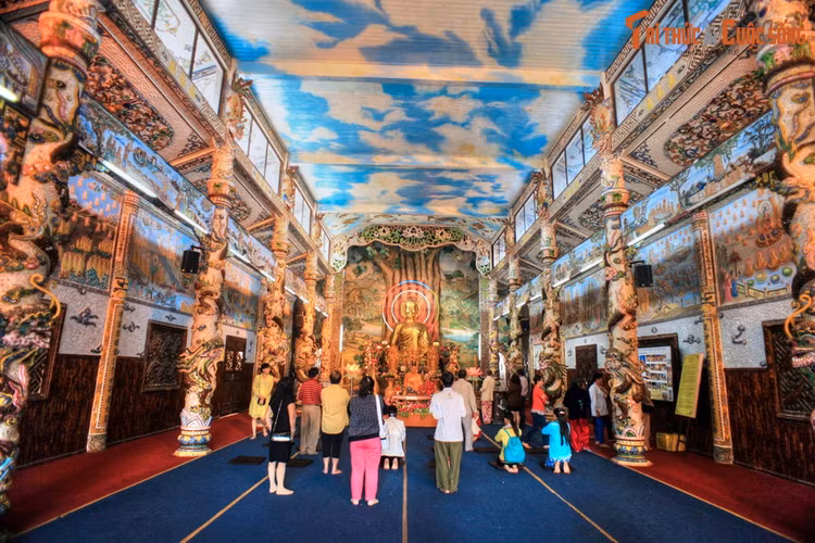 Nhung ngoi chua co kien truc 'khong dung hang' o Da Lat-Hinh-3