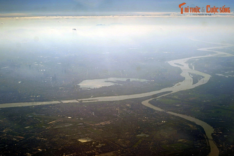 Ngo ngang ngam cac thanh pho, thang canh Viet Nam tu bau khi quyen