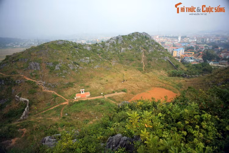 Phong canh dep kho cuong o toa thanh co tru danh Lang Son-Hinh-3