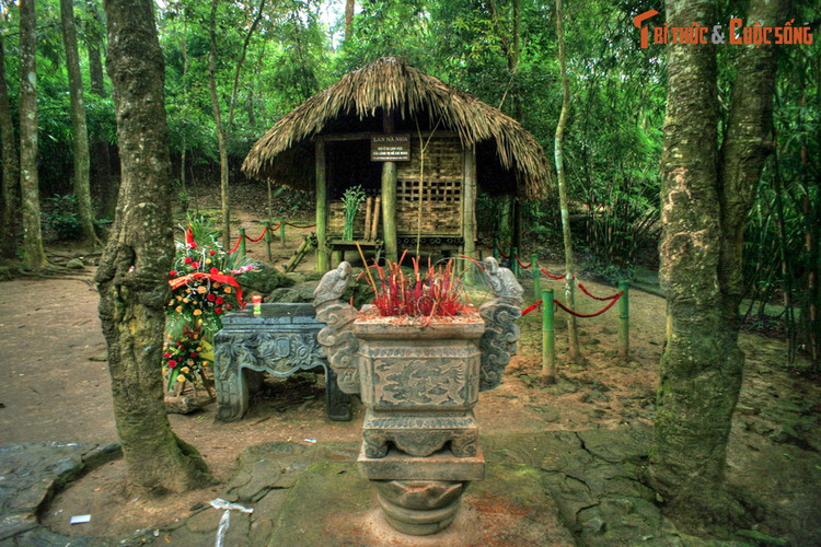 Thăm lán Nà Nưa - cội nguồn của những chiến công lịch sử Tham lan Na Nua - coi nguon cua nhung chien cong lich su