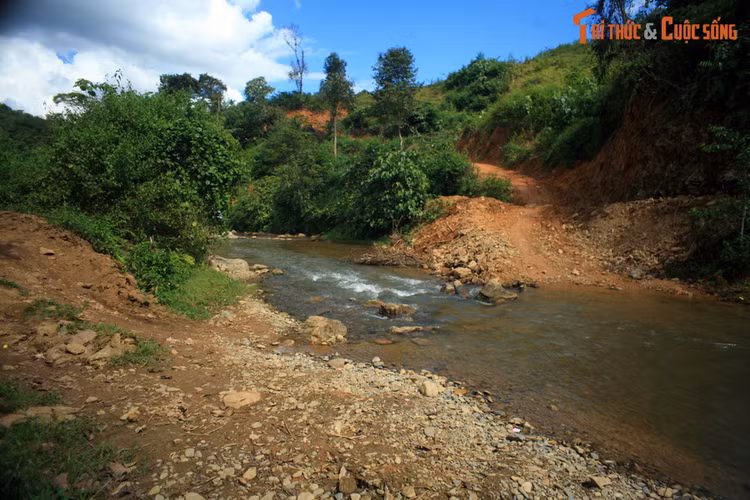 Cung duong “song lung khung long” dep sieu thuc giua Son La va Dien Bien-Hinh-10