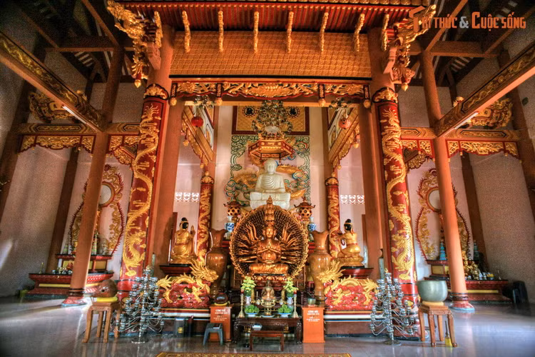 Co gi hot tren cung duong tu Pleiku di Kon Tum?-Hinh-5