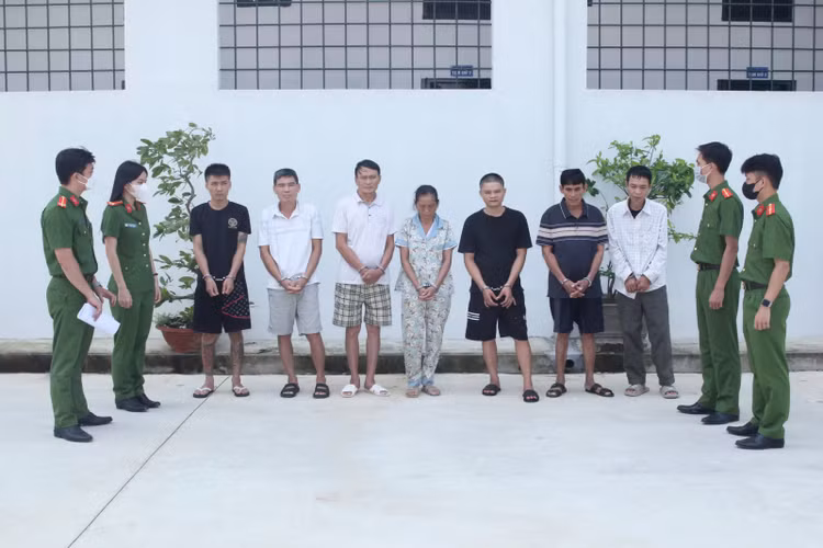 Nghệ An: Triệt xóa “điểm nóng” ma túy ở khu vực bệnh viện - Hình 2 Nghe An: Triet xoa “diem nong” ma tuy o khu vuc benh vien-Hinh-2