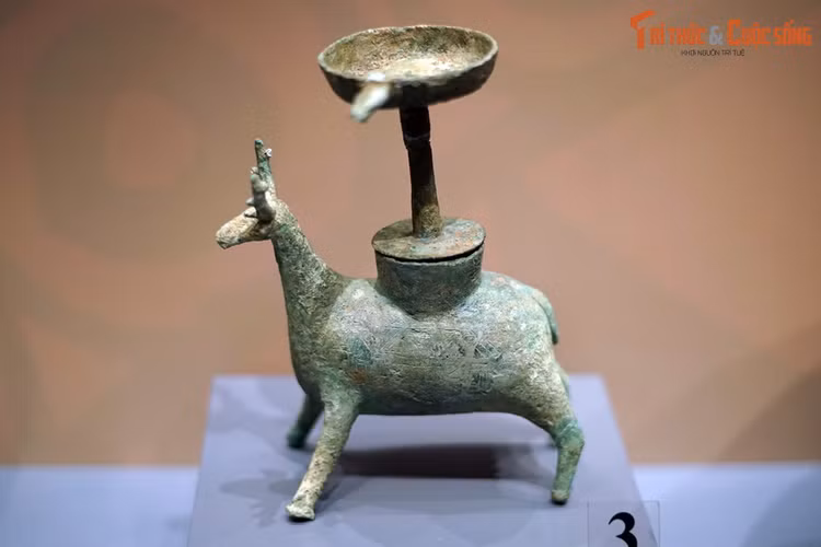 Doc dao hinh tuong dong vat “Sach Do” tren co vat Viet Nam-Hinh-6