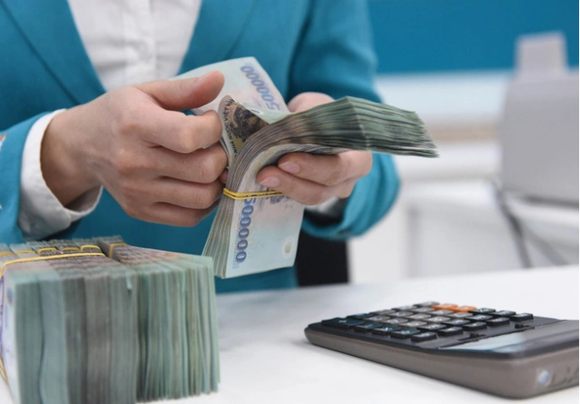 Lai suat huy dong giam manh: Du bao chua tang trong ngan han?