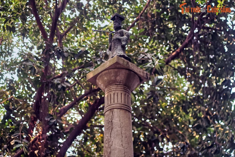 Top 10 công trình cổ phải ghé thăm quanh bờ hồ Hoàn Kiếm - Hình 5 Top 10 cong trinh co phai ghe tham quanh bo ho Hoan Kiem-Hinh-5