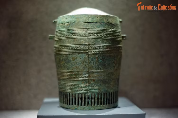 Tan muc kho bau Dong Son lan dau tien cong bo o Viet Nam-Hinh-2