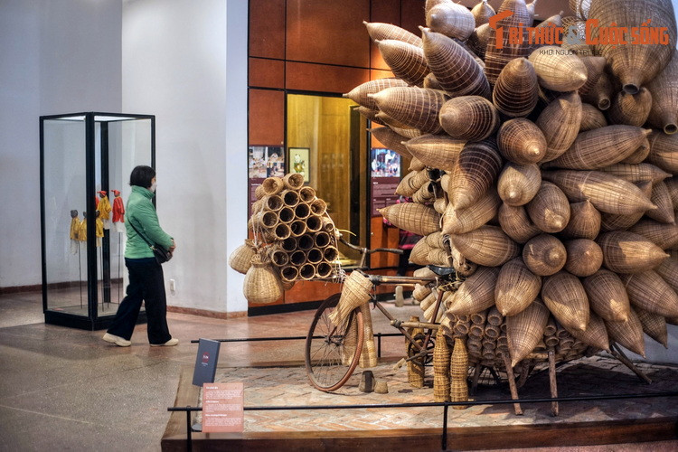 Ly giai su hap dan cua bao tang dong khach du xuan nhat Ha Noi-Hinh-3