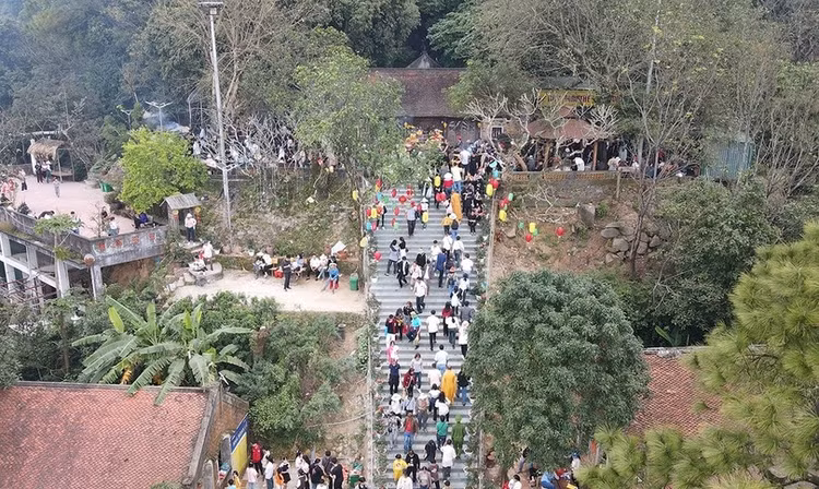 Hà Tĩnh sẵn sàng cho ngày khai hội chùa Hương Tích - Hình 2 Ha Tinh san sang cho ngay khai hoi chua Huong Tich-Hinh-2