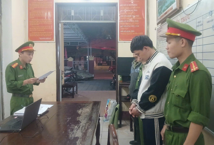 Bat “dao chich” cay cop xe may lay trom hon 52 trieu dong