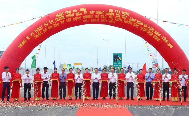 Chinh thuc thong xe ky thuat cao toc Bac – Nam doan qua Ha Tinh