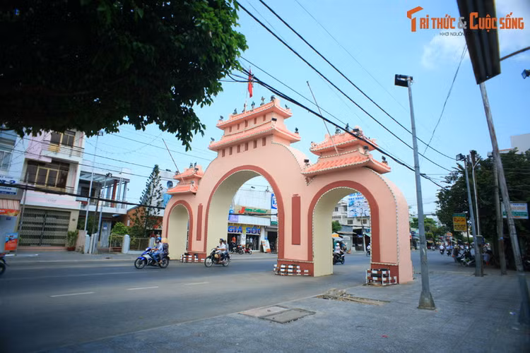 Nhung canh cong tam quan doc dao, noi tieng nhat Viet Nam