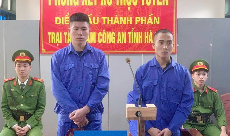 Buon ban phao no, 2 thanh nien o Ha Tinh linh gan 14 nam tu