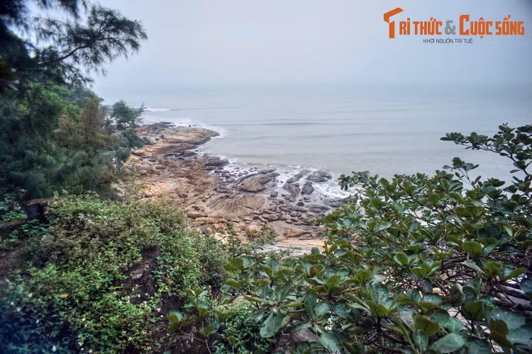 Chiem nguong day nui giong dang hinh phu nu, dep nhat xu Thanh-Hinh-12