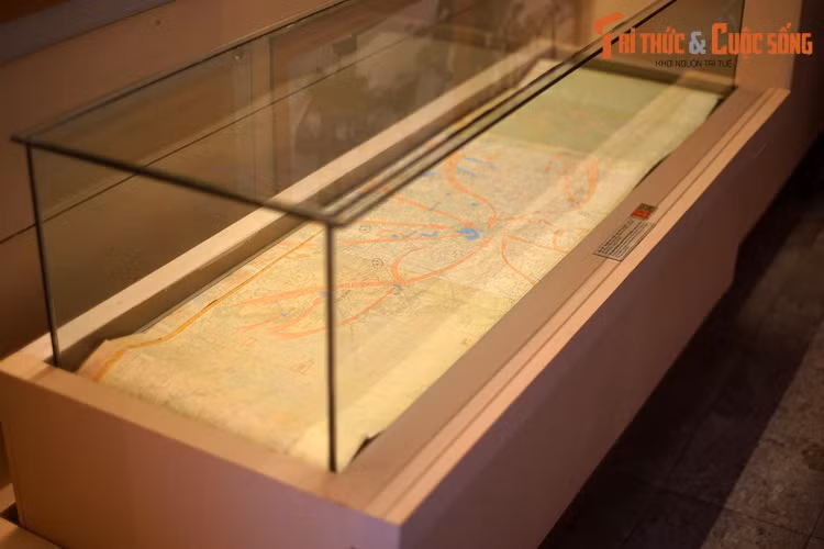 Can canh loat Bao vat quoc gia gan voi ngay 30/4/1975-Hinh-9